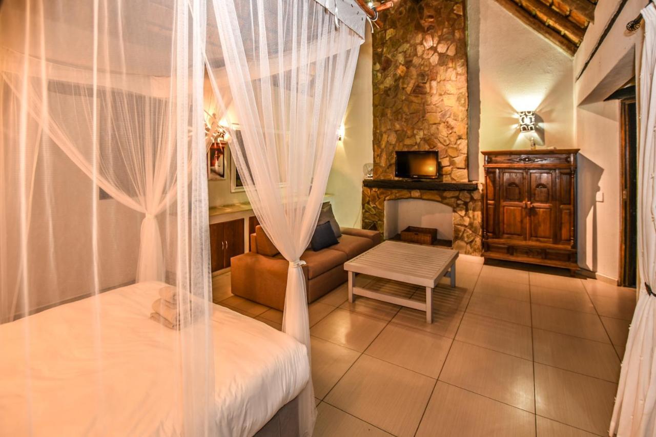Leopard'S Lair Bush Lodge Hoedspruit Zewnętrze zdjęcie